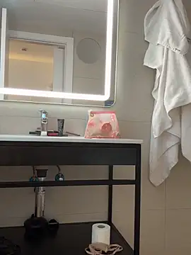 MelaFoxx online show from February 18, 2026, 10:55 am