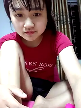 Snapshot of Emyeusexy88 chatting on March 7, 2026, 4:45 pm Emyeusexy88 online show from March 7, 2026, 4:45 pm