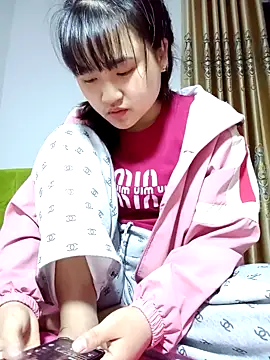 Snapshot of Emyeusexy88 chatting on March 11, 2026, 3:50 pm Emyeusexy88 online show from March 11, 2026, 3:50 pm