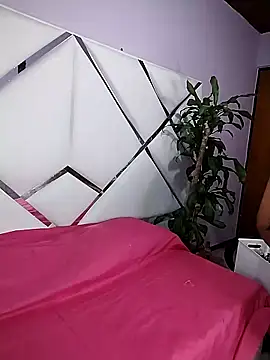 Noa Baker online show from February 23, 2026, 1:12 pm