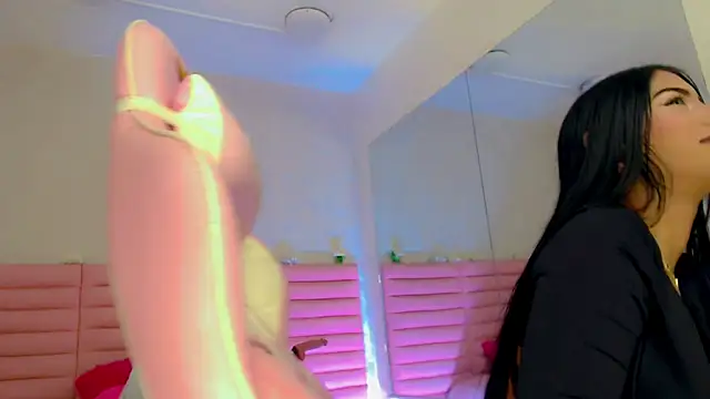 Snapshot of estefany_squirt1 chatting on February 27, 2026, 4:23 am estefany squirt1 online show from February 27, 2026, 4:23 am