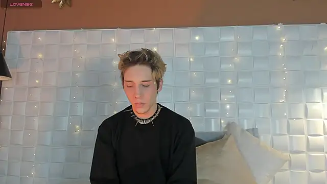 DannyParker  online show from February 10, 2026, 2:10 am