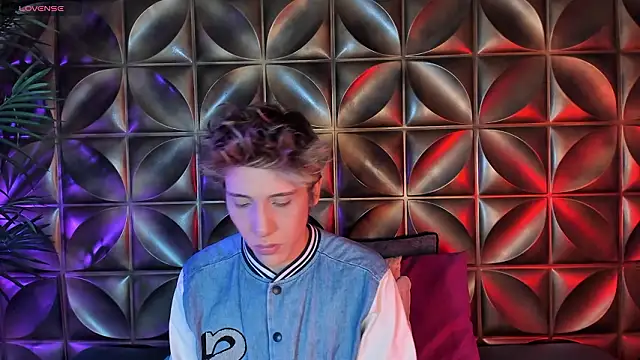 DannyParker  online show from March 17, 2026, 2:36 am