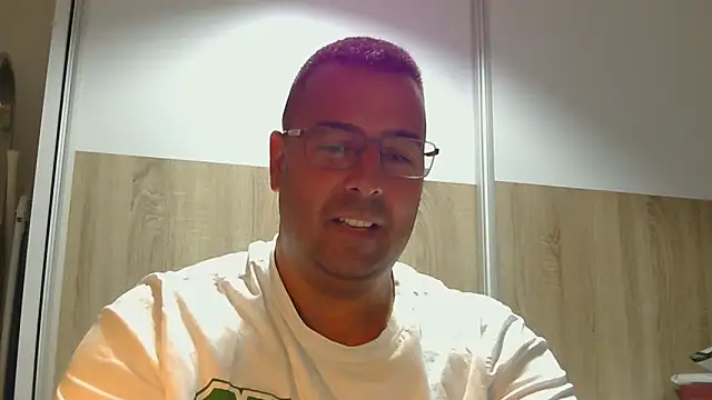 Snapshot of VanillaTime78-Jorge chatting on May 22, 2026, 11:14 pm VanillaTime78-Jorge online show from May 22, 2026, 11:14 pm