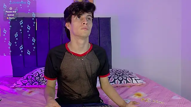 Snapshot of axxxel_twink chatting on June 27, 2026, 2:28 am axxxel twink online show from June 27, 2026, 2:28 am