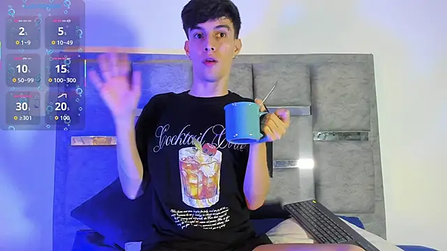 axxxel twink online show from May 3, 2026, 2:27 am