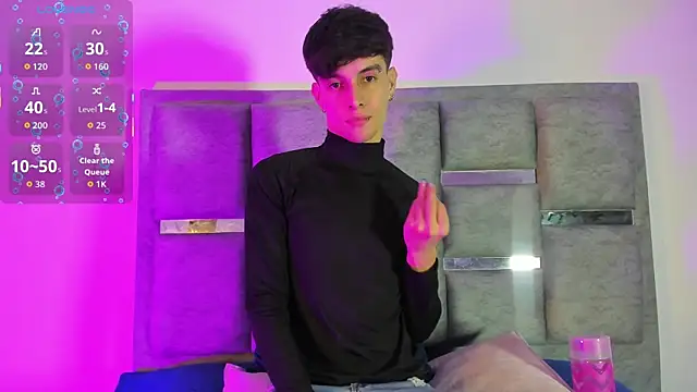 axxxel twink online show from May 4, 2026, 2:26 am