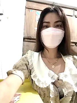 Baby-sexytits2026 online show from May 3, 2026, 9:29 pm