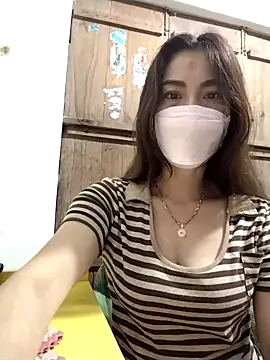 Baby-sexytits2026 online show from April 24, 2026, 9:39 pm