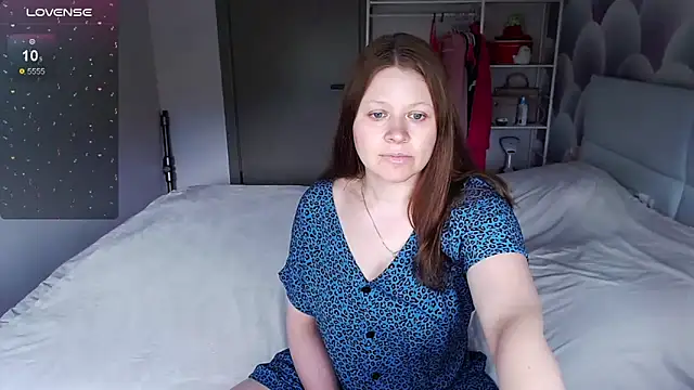Aleksasamuii online show from May 10, 2026, 7:45 am