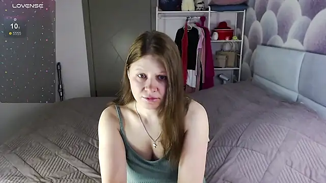 Aleksasamuii online show from February 23, 2026, 9:37 pm