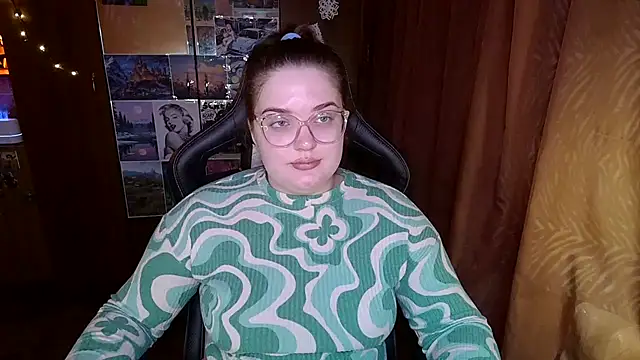 Teasing Dora online show from February 3, 2026, 11:54 pm