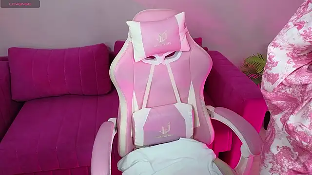 AnitaMeyer online show from February 27, 2026, 1:17 am