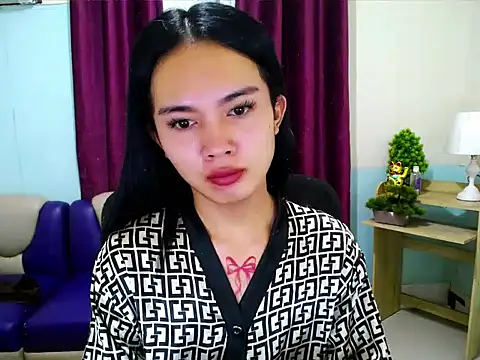 devine goddess online show from May 4, 2026, 11:29 pm
