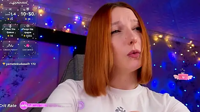 Vamp Mila online show from February 24, 2026, 5:25 pm