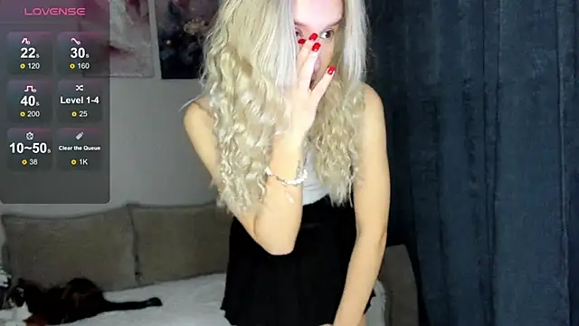 Elysia kiss online show from March 6, 2026, 3:12 am