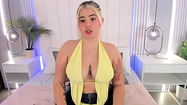 AlannaFoxx online show from March 16, 2026, 8:11 pm