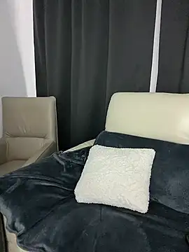 AbellaDesiree online show from May 13, 2026, 3:46 am