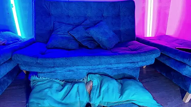 Giaa Moretii online show from February 19, 2026, 4:53 am