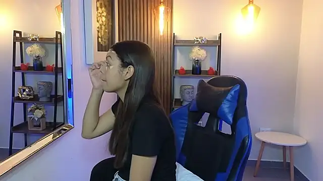  Mia Rebel online show from February 3, 2026, 11:37 am