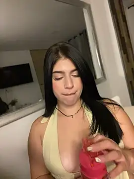  HannahFox  online show from July 12, 2026, 12:44 am