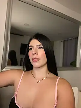  HannahFox  online show from August 7, 2026, 11:22 pm