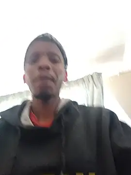 Snapshot of MUHDIC chatting on June 14, 2026, 6:14 am MUHDIC online show from June 14, 2026, 6:14 am