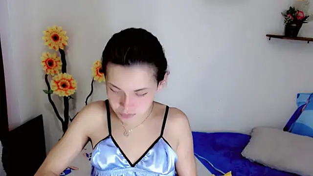 Snapshot of NathalialLooes chatting on June 19, 2026, 8:25 pm NathalialLooes online show from June 19, 2026, 8:25 pm