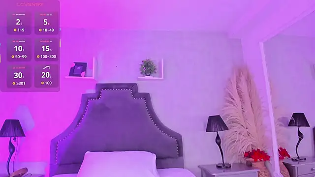 KarelyMitchel online show from April 28, 2026, 1:26 pm