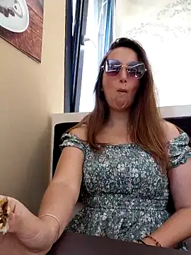 Snapshot of Alexdevil92 chatting on June 10, 2026, 7:42 am Alexdevil92 online show from June 10, 2026, 7:42 am