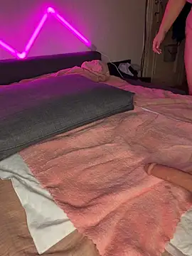 AlyaX X online show from February 11, 2026, 10:09 pm