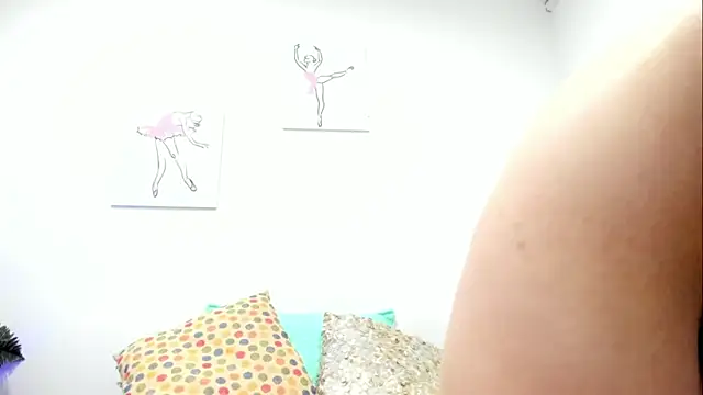 Snapshot of KimberlyVelez_ chatting on March 11, 2026, 7:30 pm KimberlyVelez online show from March 11, 2026, 7:30 pm