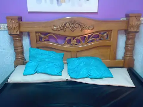 Luigi Ferrer online show from March 7, 2026, 1:23 am