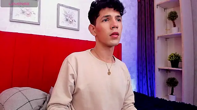 arlequiin  online show from March 20, 2026, 4:08 pm