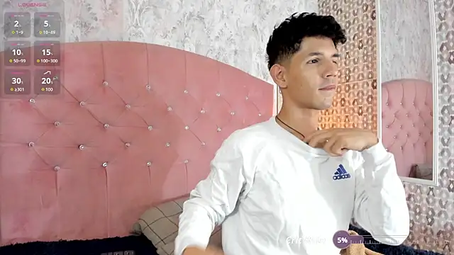 arlequiin  online show from March 8, 2026, 2:04 am