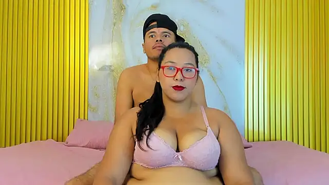 Snapshot of DeepandCurvy chatting on March 21, 2026, 11:58 am DeepandCurvy online show from March 21, 2026, 11:58 am