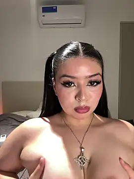 Snapshot of lolaaculaa chatting on February 12, 2026, 2:00 am lolaaculaa online show from February 12, 2026, 2:00 am