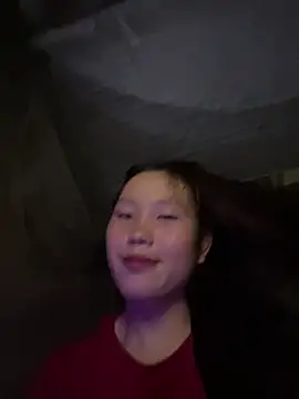 Snapshot of kekely chatting on June 18, 2026, 1:27 pm kekely online show from June 18, 2026, 1:27 pm