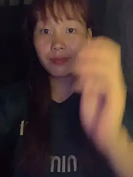 Snapshot of kekely chatting on August 5, 2026, 1:38 pm kekely online show from August 5, 2026, 1:38 pm