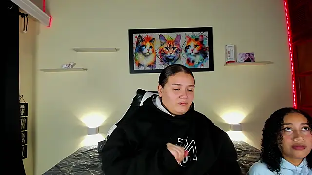 meredit cris23 online show from February 19, 2026, 3:25 am