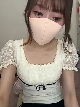 Snapshot of momo_mm chatting on July 14, 2026, 2:00 am momo mm online show from July 14, 2026, 2:00 am