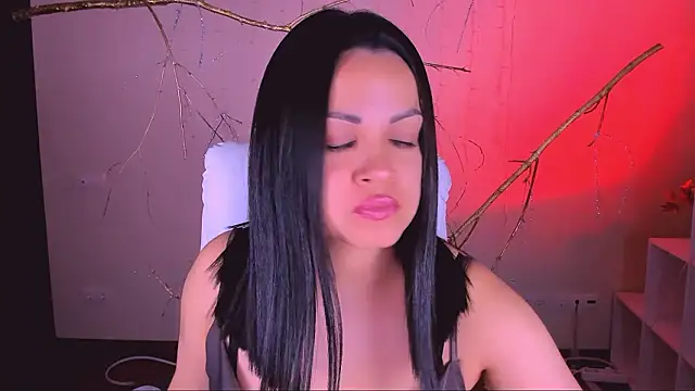 karolina robinson online show from February 24, 2026, 12:17 pm