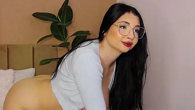 BellaHere online show from May 16, 2026, 6:56 am
