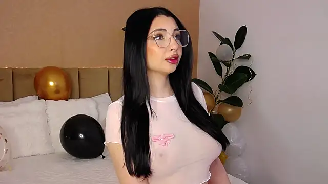BellaHere online show from May 1, 2026, 6:29 am
