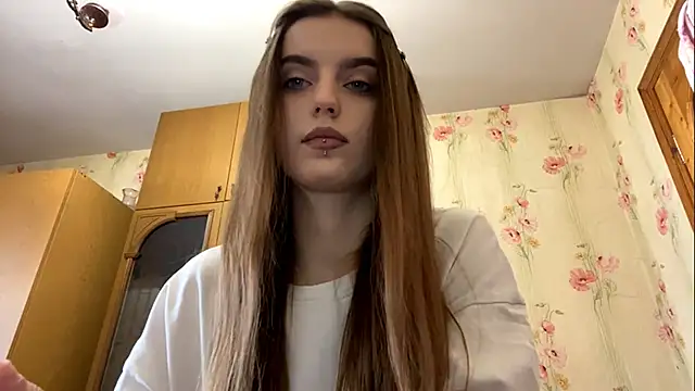 DonnetteMcleon online show from February 15, 2026, 11:09 am