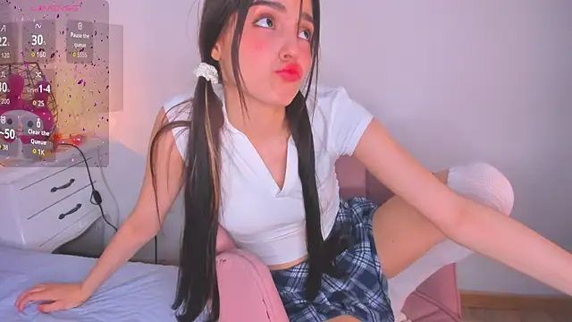 Snapshot of dolly_kitter chatting on July 24, 2026, 11:39 am dolly kitter online show from July 24, 2026, 11:39 am