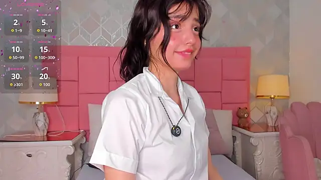 Snapshot of dolly_kitter chatting on May 14, 2026, 11:40 am dolly kitter online show from May 14, 2026, 11:40 am