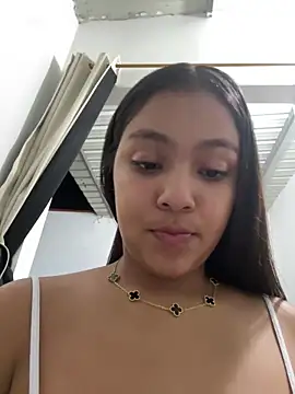 Snapshot of Baby_morena12 chatting on March 6, 2026, 3:34 am Baby morena12 online show from March 6, 2026, 3:34 am