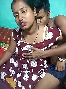 Snapshot of Your_deshibhabi25years chatting on May 24, 2026, 5:29 am Your deshibhabi25years online show from May 24, 2026, 5:29 am