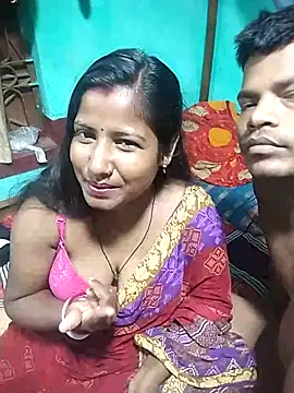Snapshot of Your_deshibhabi25years chatting on April 28, 2026, 1:59 am Your deshibhabi25years online show from April 28, 2026, 1:59 am